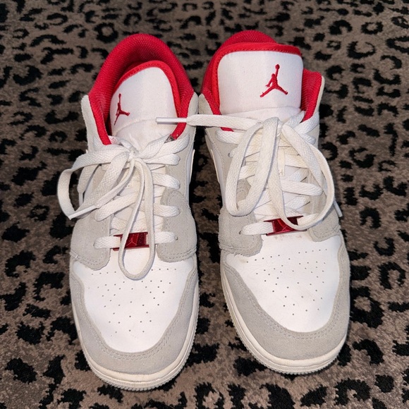 Nike Other - Nike Air Jordan 1 Low SE Sneakers